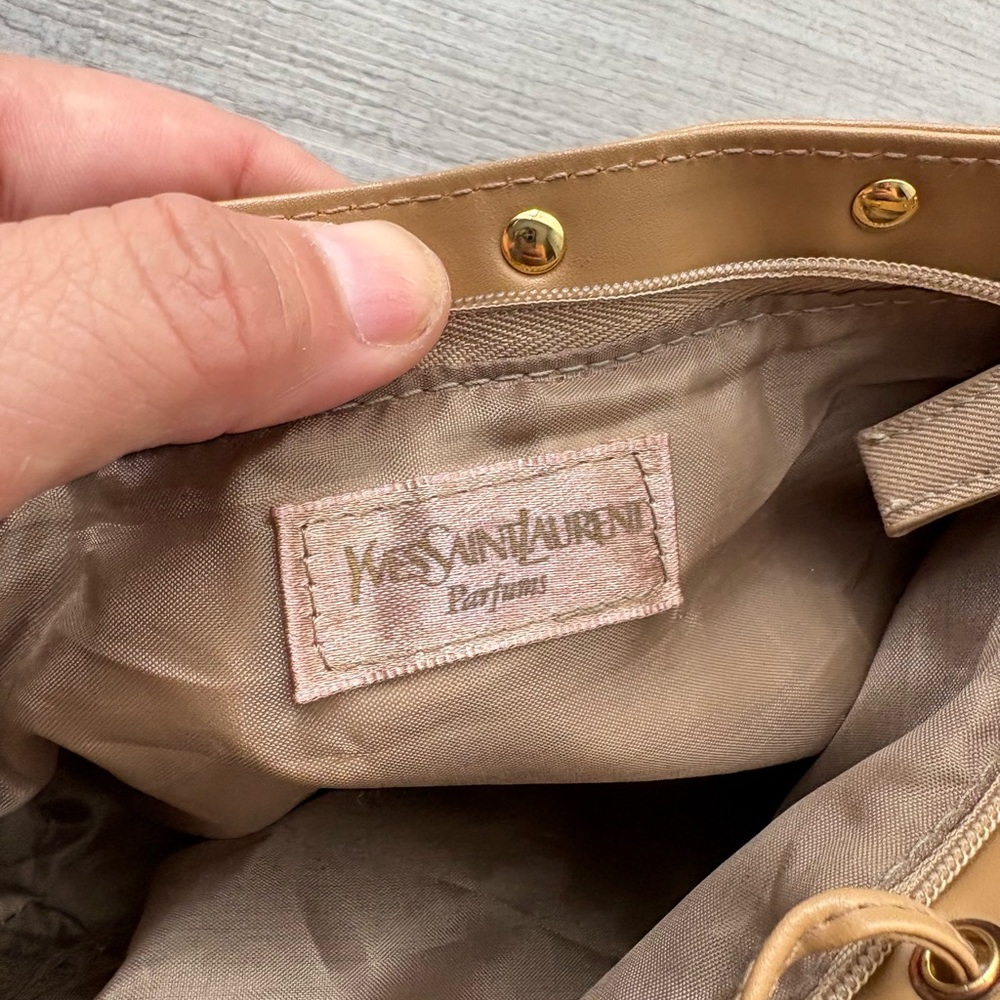 Yves Saint Laurent Pouch - Picture 7 of 9